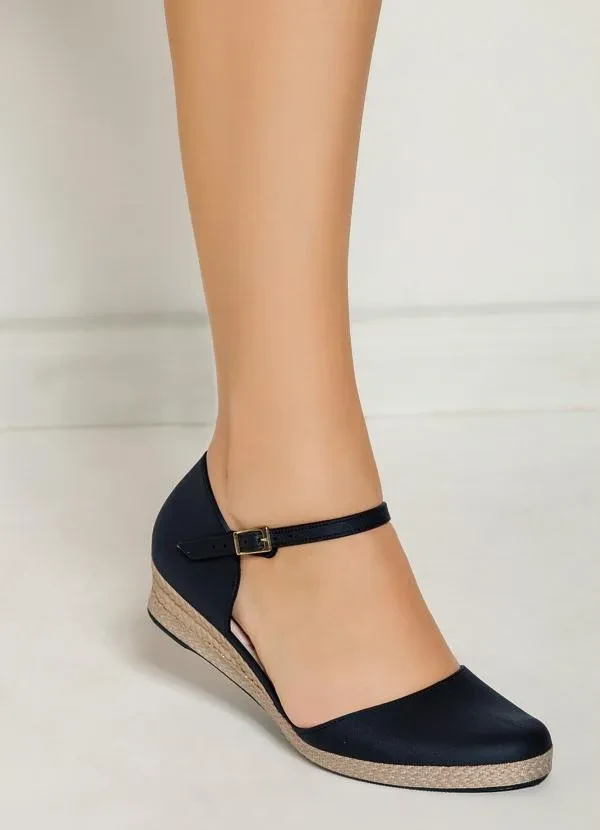 Perfecta - Sandália Anabela Preta Salto Baixo 4