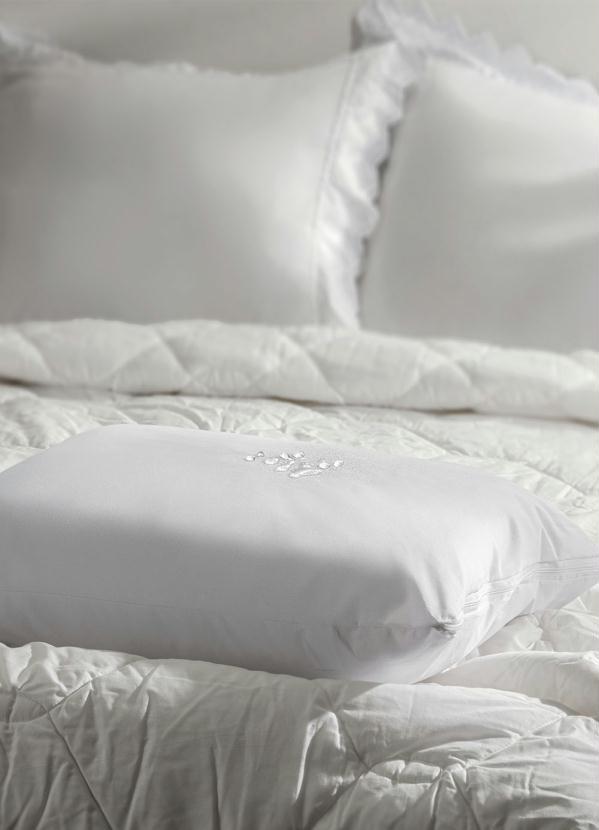 Lar e Lazer - Capa de Travesseiro Impermeável Branca 1 Peça 4