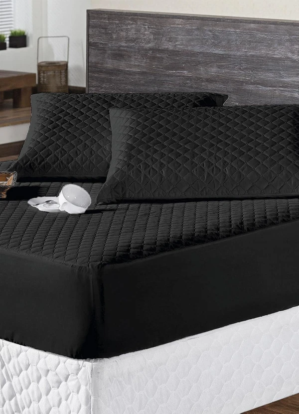 Lar e Lazer - Protetor de Colchão Impermeável Preto Queen