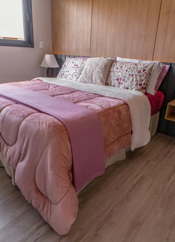 Mundo Lar - Jogo de Cama 150 Fios Floral Queen 4 Peças 7