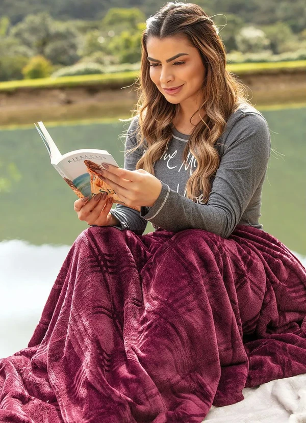 Mundo Lar - Cobertor Flannel Bordô Queen 1 Peça 3