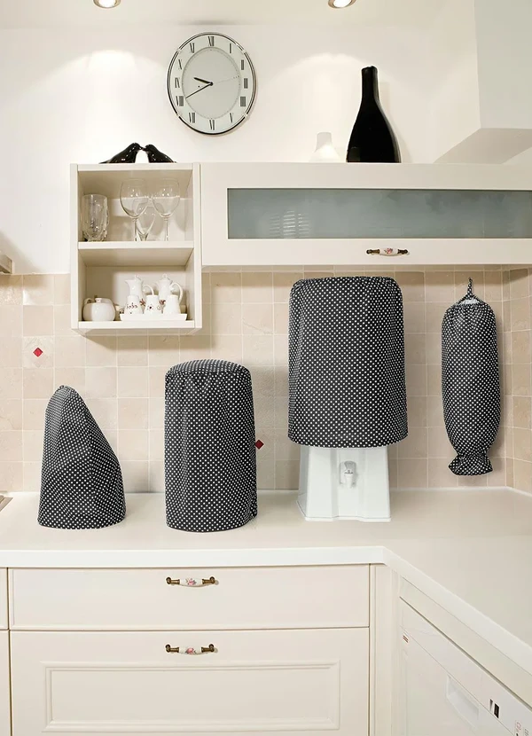 Lar e Lazer - Jogo de Cozinha Poá Preto 4 Peças 1