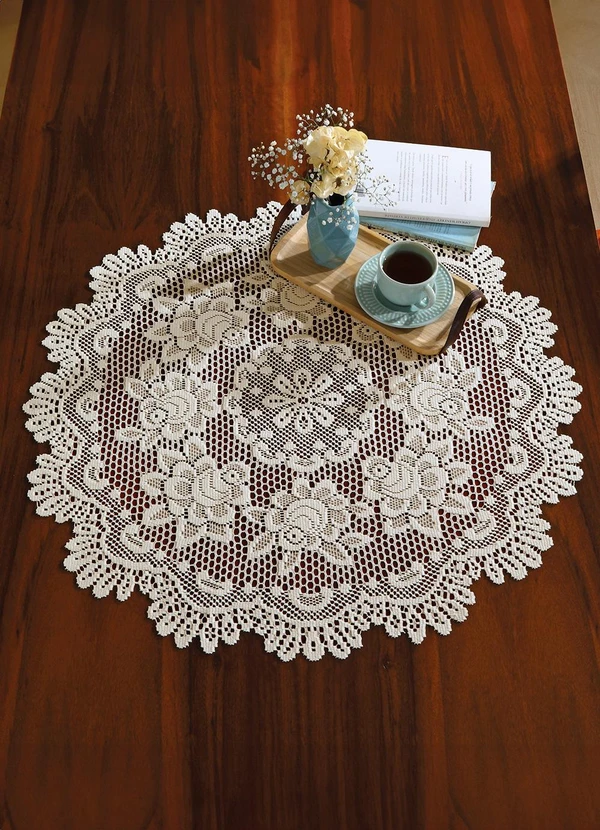 Lar e Lazer - Toalha de Chá Redonda Artesanal Cru Gardênia 75c 1