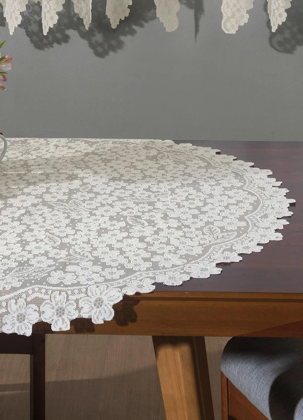 Lar e Lazer - Toalha de Chá Redonda Artesanal Marfim Cerejeira 2