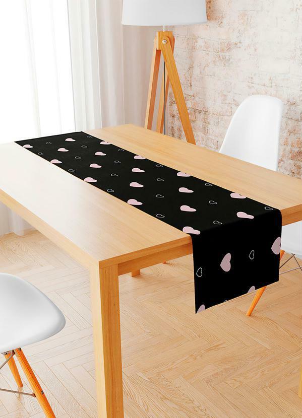 Lar e Lazer - Trilho de Mesa Coração Preto 144x45 Cm