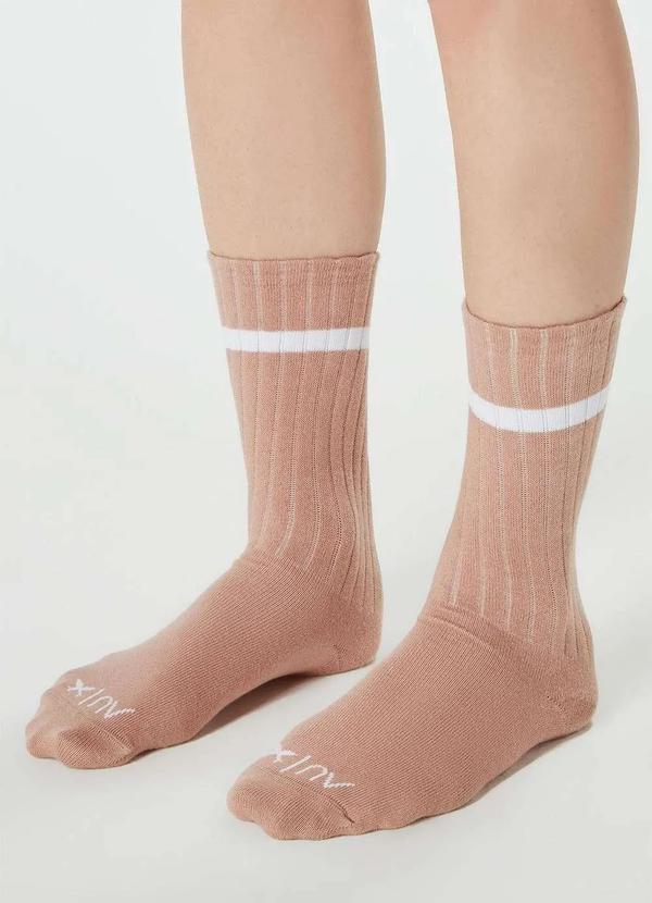 Hering - Meia Feminina Cano Alto Hering Marrom