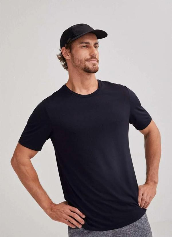 Hering - Bone Esportivo Unissex Aba Curva em Sarja Preto