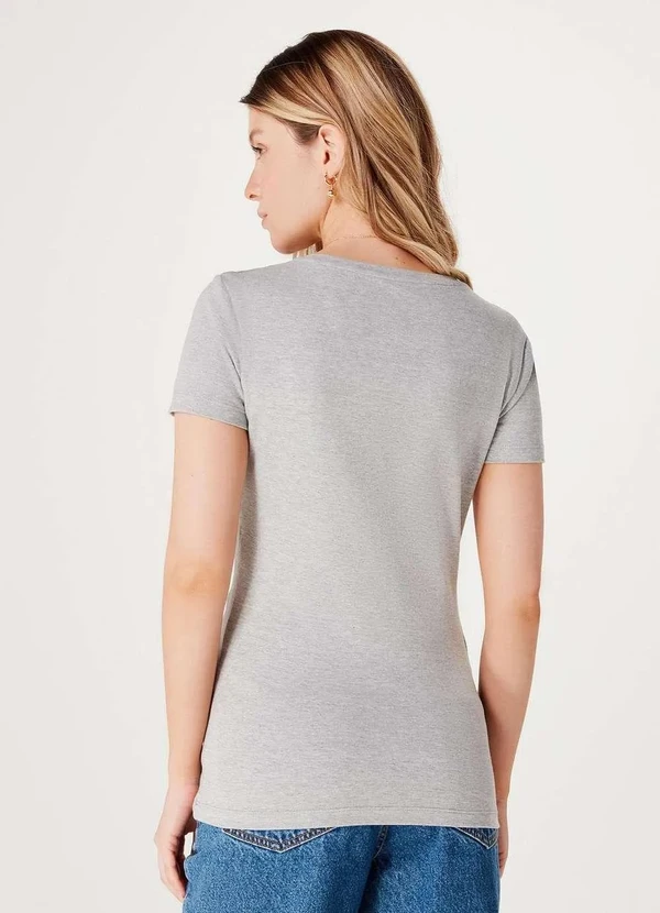 Hering - Blusa Basica Feminina Decote V com Elastano Cinza 4