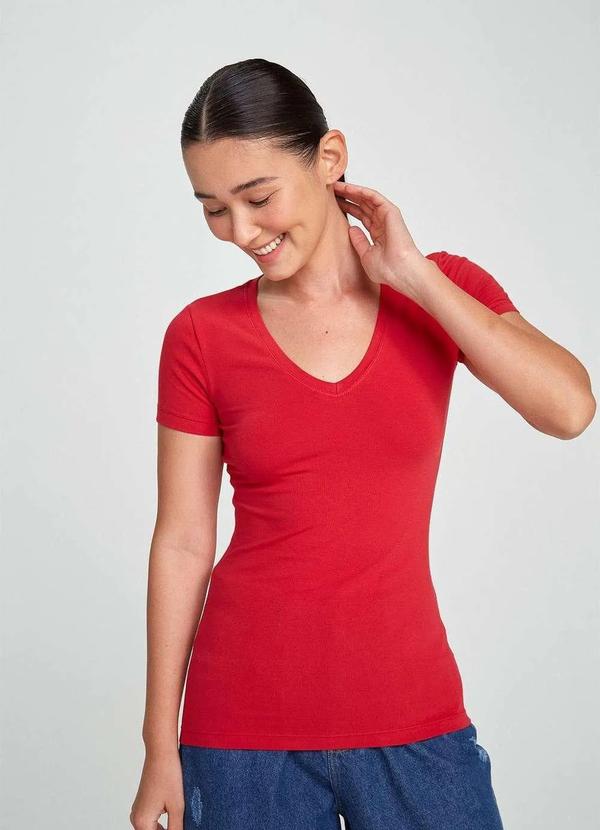 Hering - Blusa Basica Feminina Decote V com Elastano Vermelho