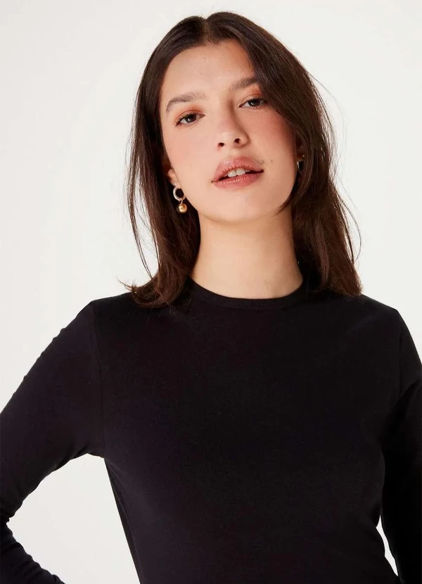 Hering - Blusa Basica Feminina Manga Longa com Elastano Preto 3