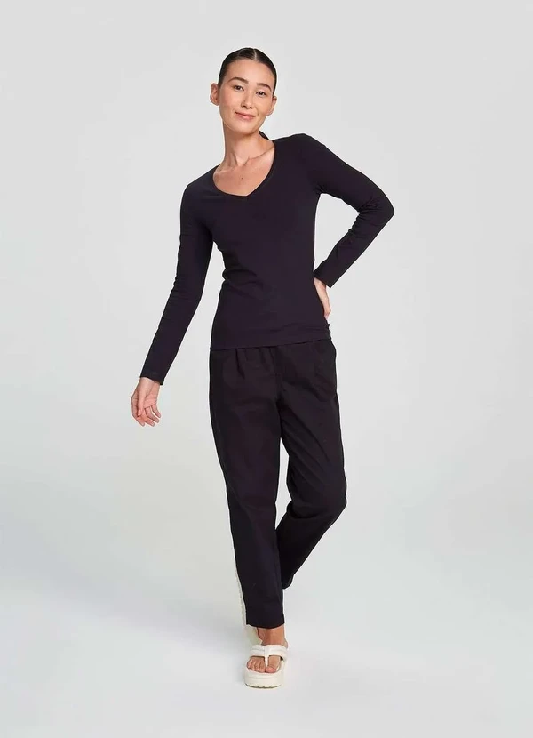 Hering - Blusa Basica Feminina Slim Manga Longa Preto 3