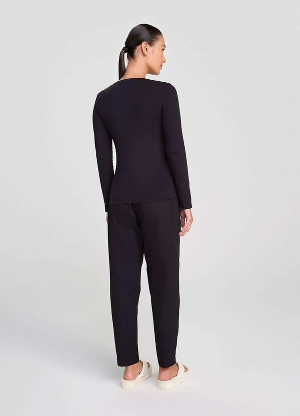 Hering - Blusa Basica Feminina Slim Manga Longa Preto 6