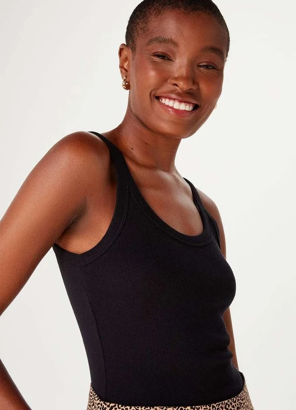 Hering - Regata Basica Feminina Slim em Ribana Preto 6