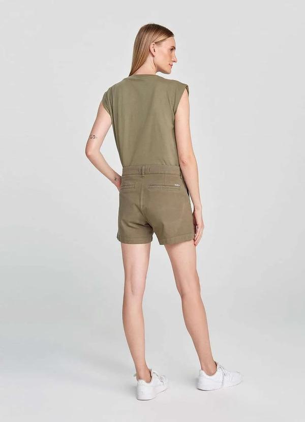 Hering - Shorts Basico Feminino Chino Verde 5
