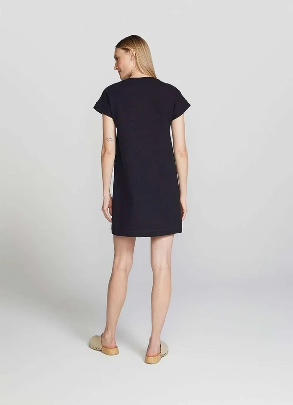 Hering - Vestido Basico Curto em Malha com Bolso Preto 6