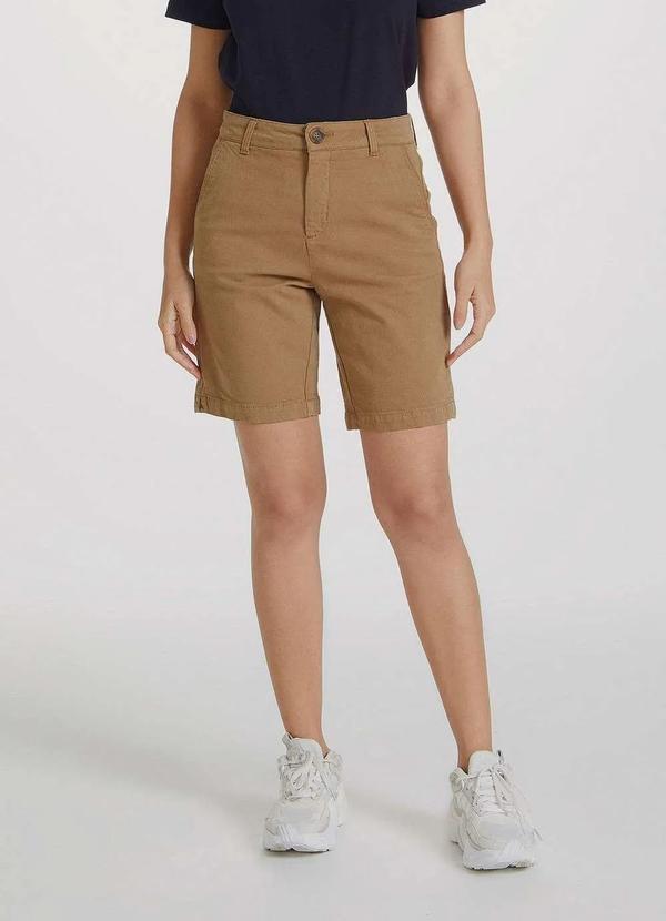 Hering - Bermuda Basica Feminina Cintura Media de Sarja Chino Marrom