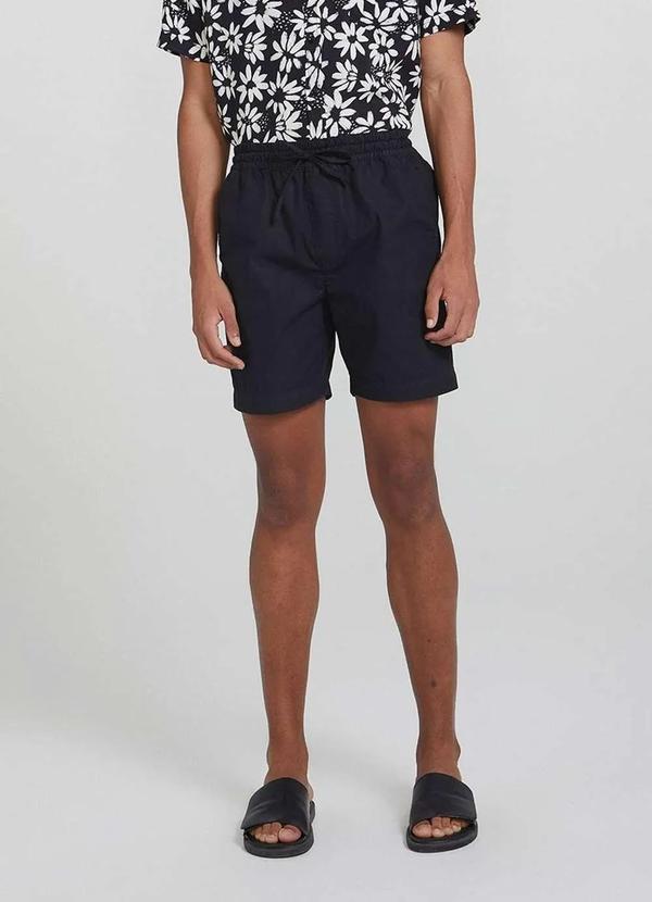 Hering - Bermuda Masculina Reta em Algodao Preto