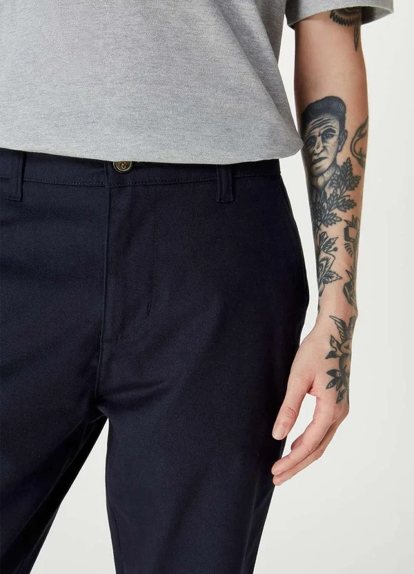 Hering - Calca Basica Masculina em Sarja Chino Azul 3