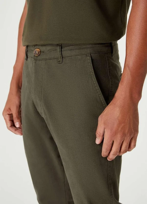 Hering - Calca Basica Masculina em Sarja Chino Verde 3