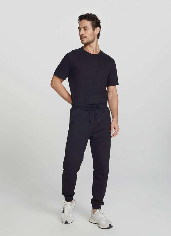 Hering - Calca Basica Masculina Jogger em Moletom Preto 3