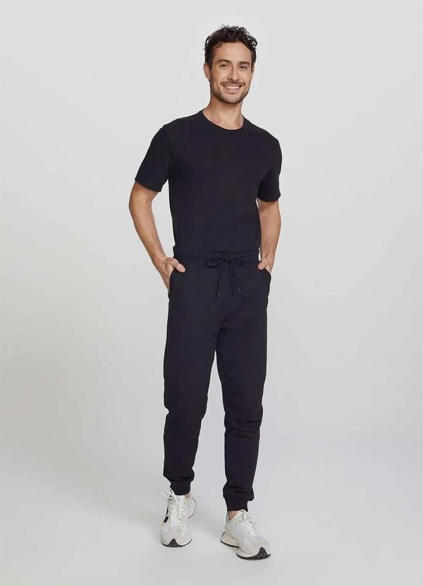 Hering - Calca Basica Masculina Jogger em Moletom Preto 6