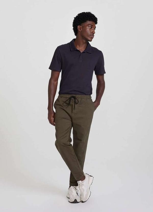 Hering - Calca em Sarja Masculina Jogger Verde 8