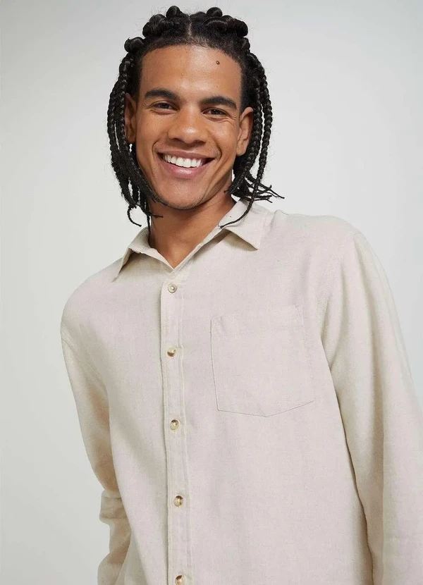 Hering - Camisa Basica Masculina Slim Manga Longa em Linho Bege 2