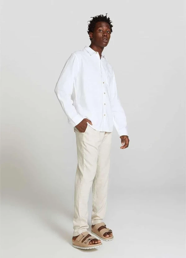 Hering - Camisa Basica Masculina Slim Manga Longa em Linho Branco