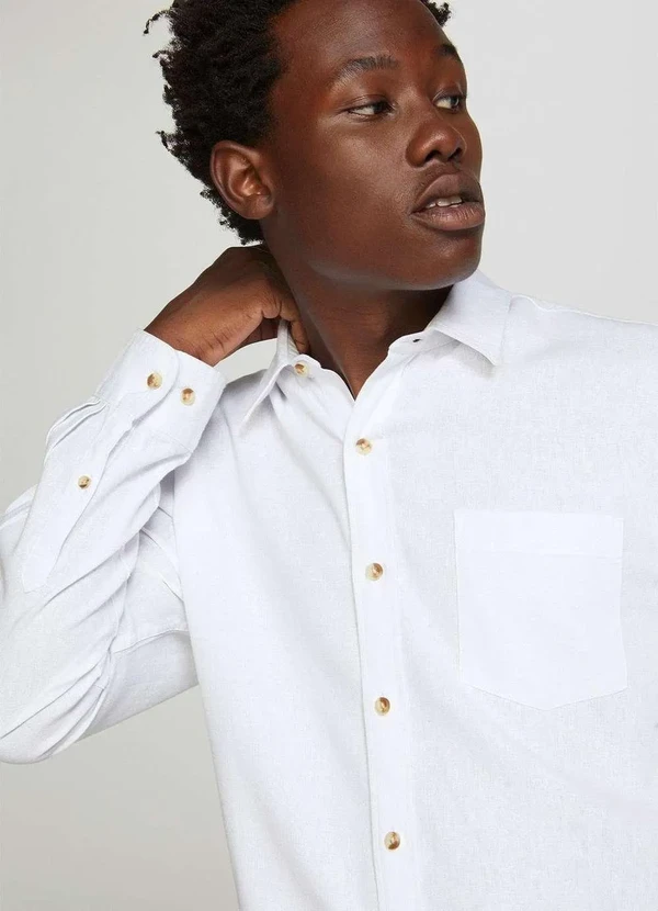 Hering - Camisa Basica Masculina Slim Manga Longa em Linho Branco 2