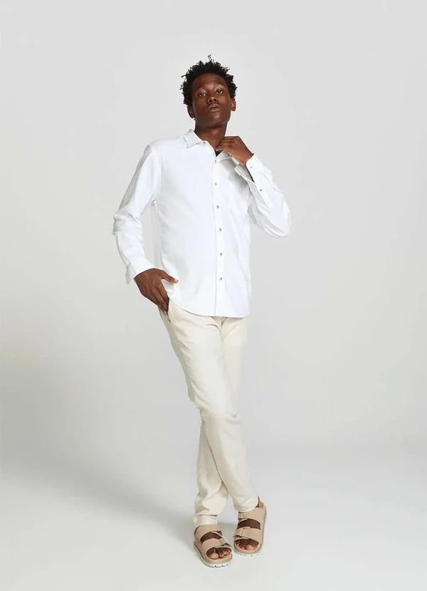 Hering - Camisa Basica Masculina Slim Manga Longa em Linho Branco 3