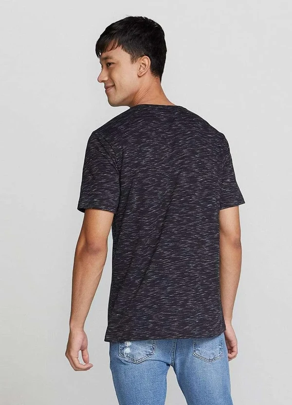 Hering - Camiseta Basica Masculina Regular em Flame Preto 2