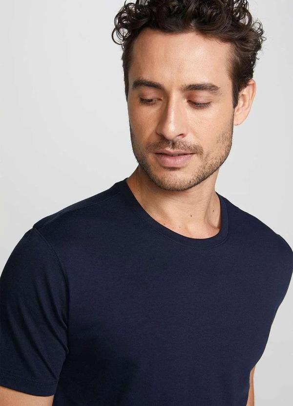 Hering - Camiseta Basica Masculina Manga Curta em Algodao Peruano Azul 4