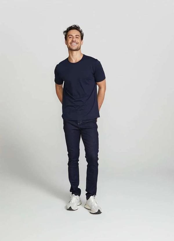 Hering - Camiseta Basica Masculina Manga Curta em Algodao Peruano Azul 5