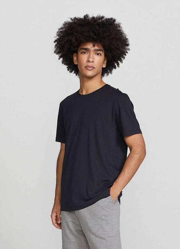 Hering - Camiseta Basica Masculina Manga Curta em Algodao Peruano Preto