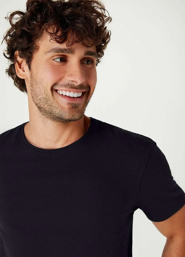 Hering - Camiseta Basica Masculina Manga Curta Slim Preto 2