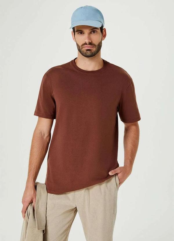 Hering - Camiseta Basica Masculina Super Cotton Marrom