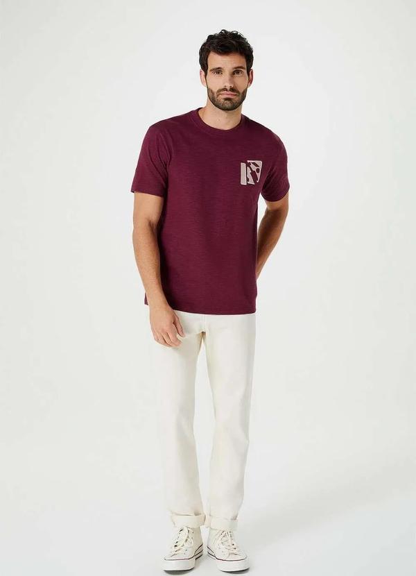Hering - Camiseta Masculina Comfort em Malha Flame Vermelho