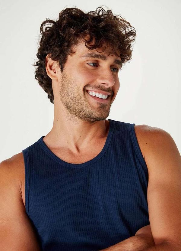 Hering - Regata Basica Masculina Slim em Ribana Azul