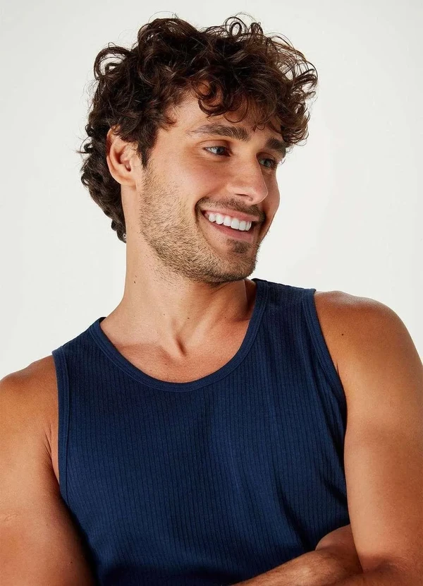 Hering - Regata Basica Masculina Slim em Ribana Azul