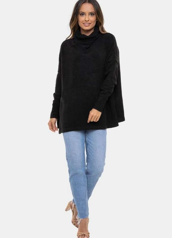Pink Tricot - Tricô Poncho Gola Boba e Manga Longa Pink Tricot Mousse Feminino Preto