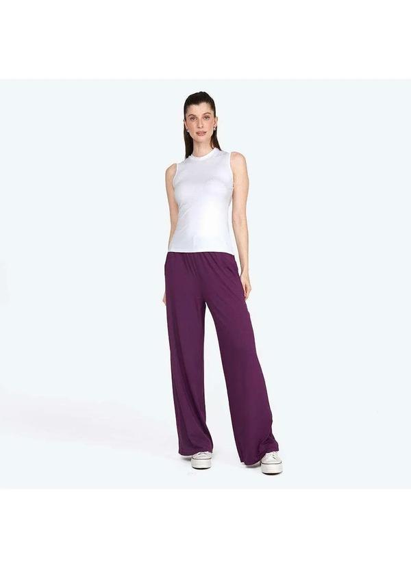 Basicamente - Regata Canelada Viscose Feminina Branco