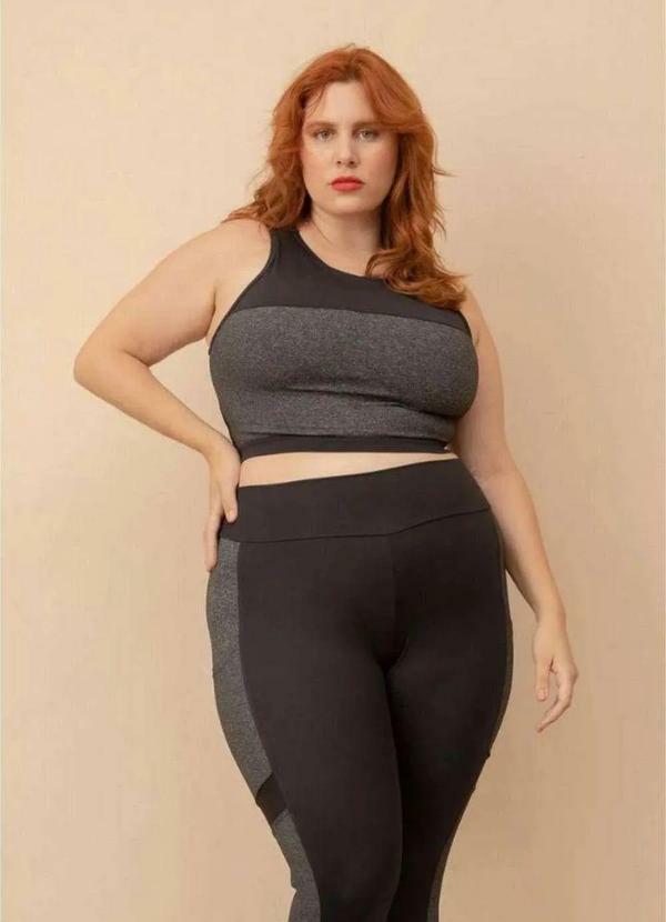 Bold Fit - Calça Legging com Recortes Plus Size Preto