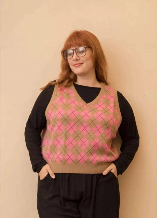 Wee! - Blusa Canelada Manga Longa Plus Size Preto 1