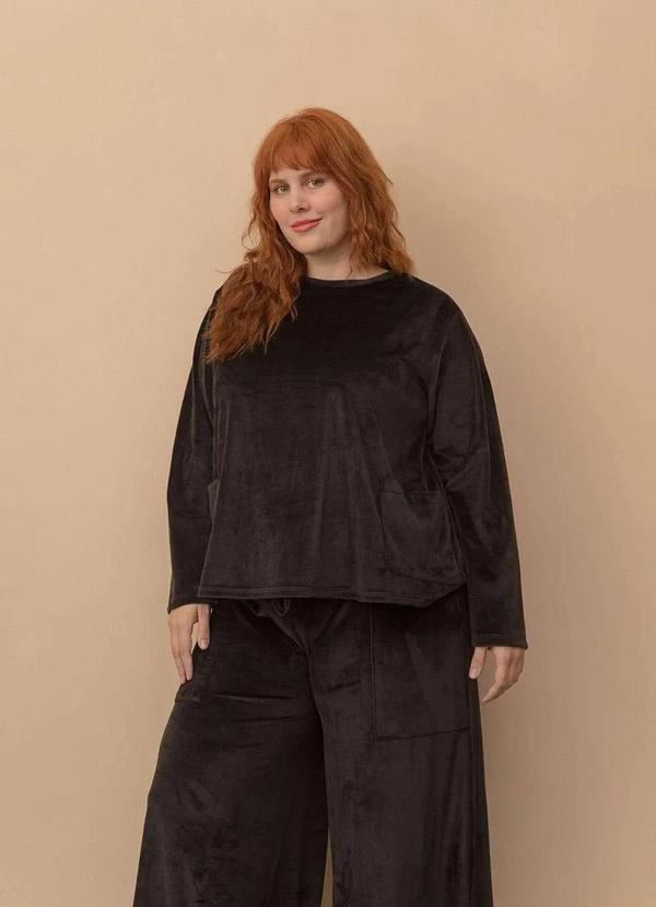 Bold - Blusa Plush Scuba Plus Size Preto