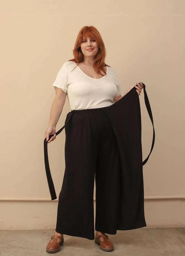 Bold - Calça Pantalona Saia Plus Size Preto 4