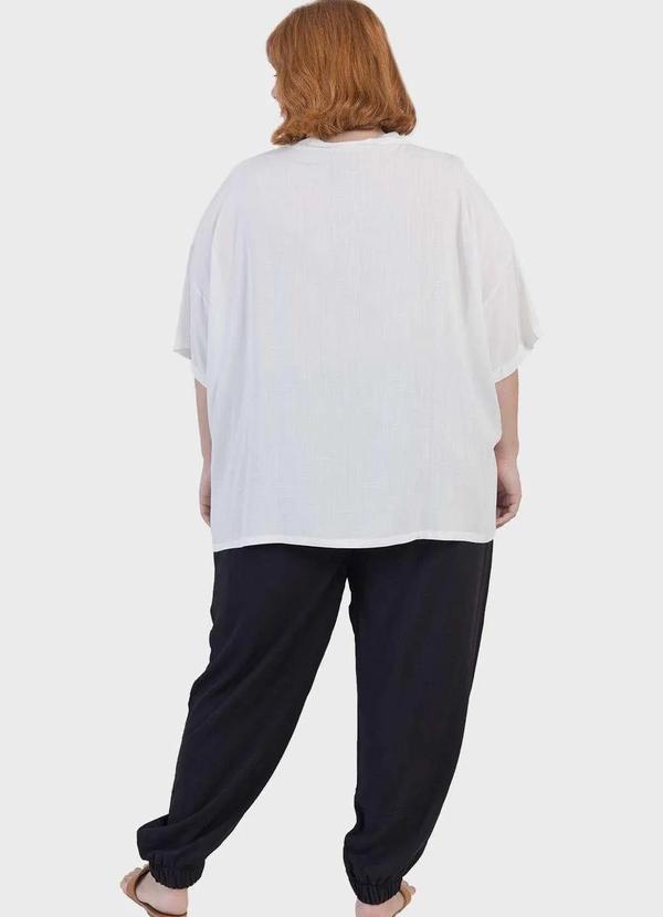 Bold - Camisa Débora com Pespontos Plus Size Branco 2