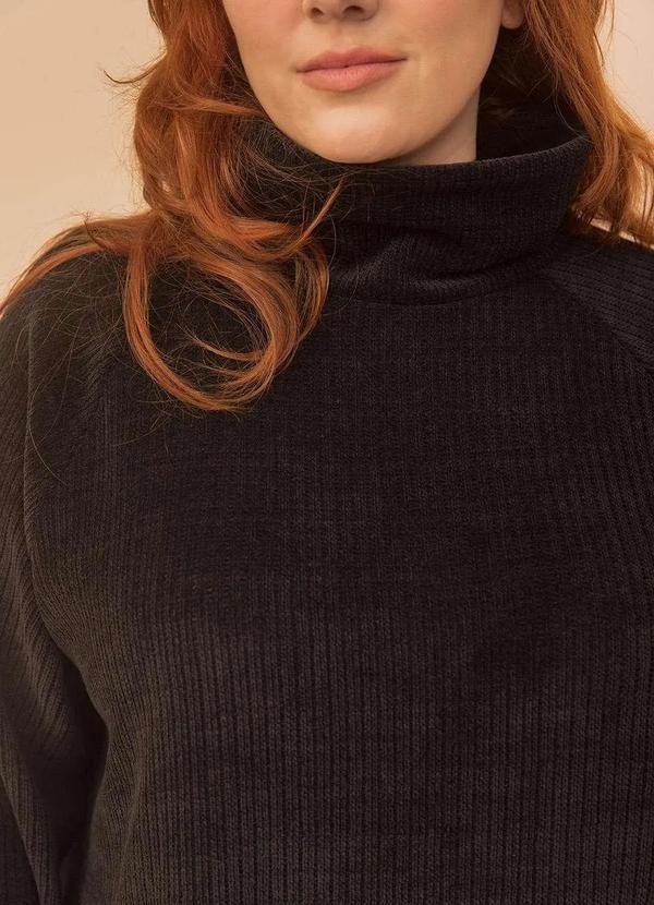 Bold Tricotaria - Blusa Tricô Chenile Plus Size Preto 1