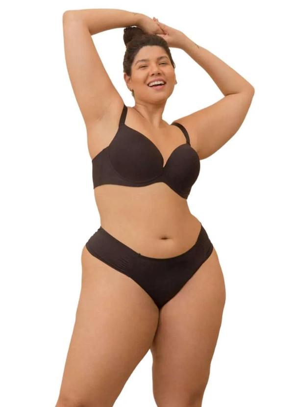 2rios - Calcinha Fio Dental em Renda Lateral Drapeada Plus Size Preto 5