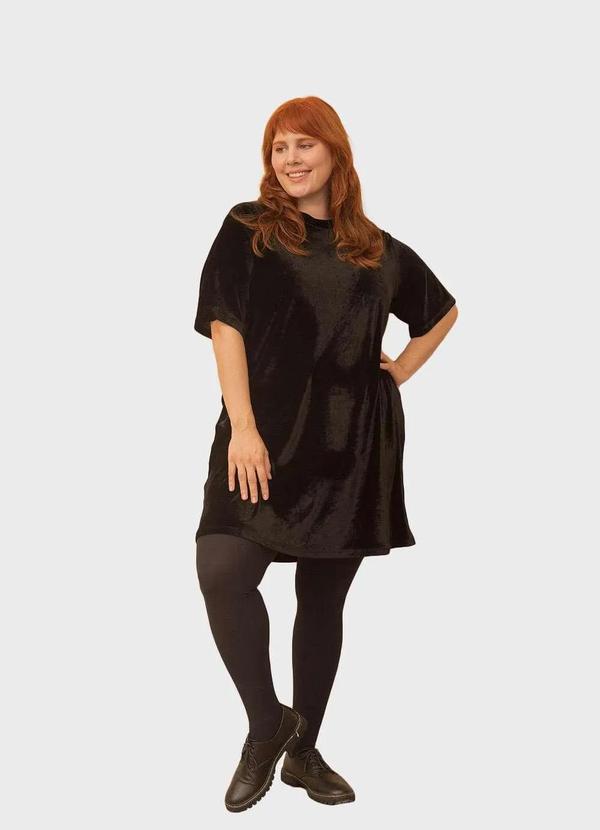 Bold - Vestido Evasê Veludo Plus Size Preto 1