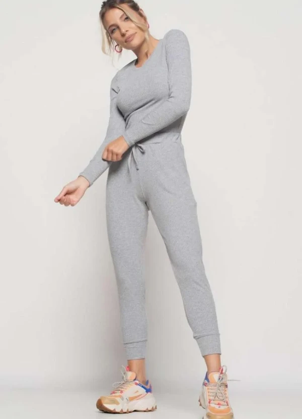 Salvatore Fashion - Blusa Básica Manga Longa e Gola Redonda Canelada  Fashion Cinza 2